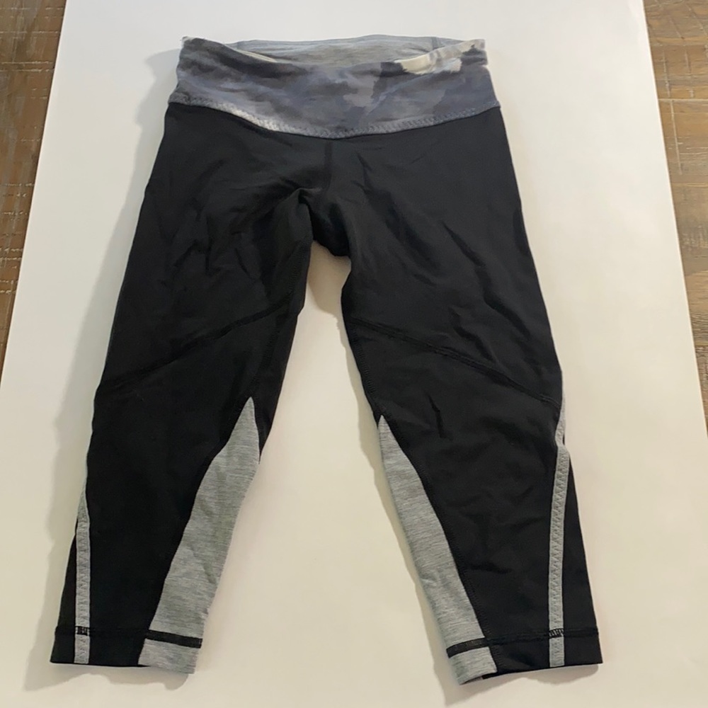 Lululemon cropped leggings‎